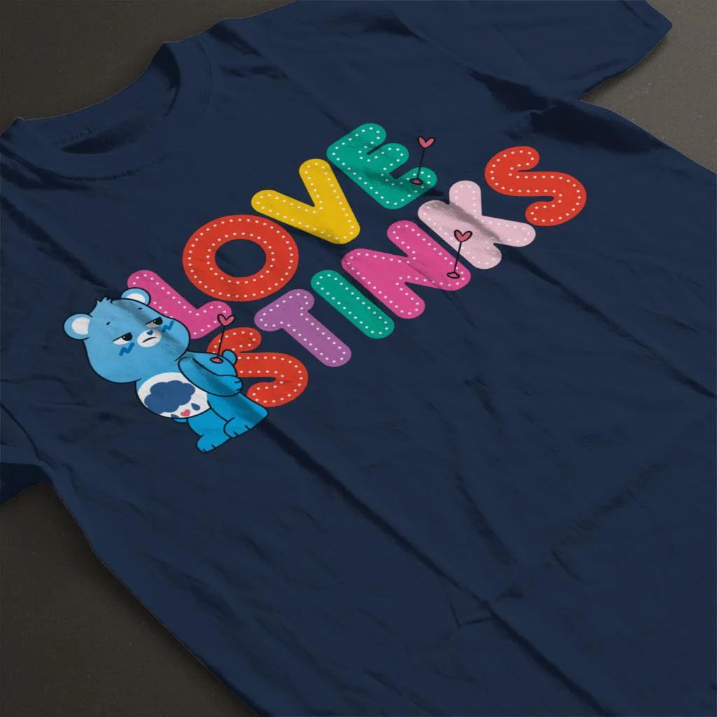 Unlock The Magic Grumpy Bear Love Stinks Men's T-Shirt - Image 3