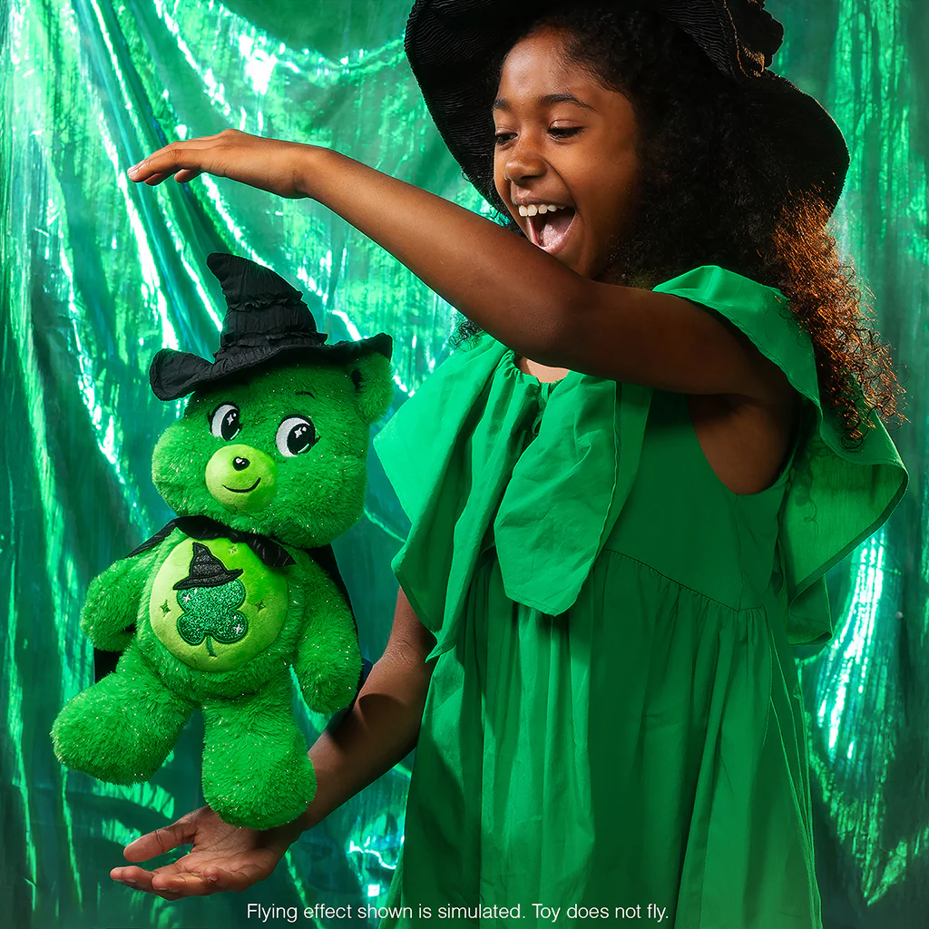 Care Bears x Wicked 2pk Boxed Set (Love-a-Lot Bear as Glinda and Good Luck Bear as Elphaba) 30cm Plush - Image 7
