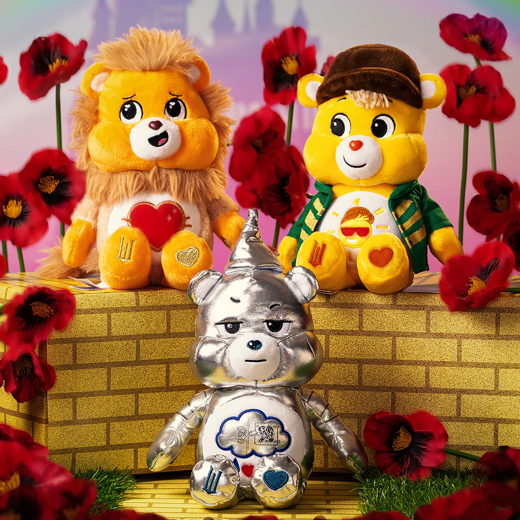 Care Bears x Wicked - Funshine Bear as the Scarecrow 22cm Plush - Image 3